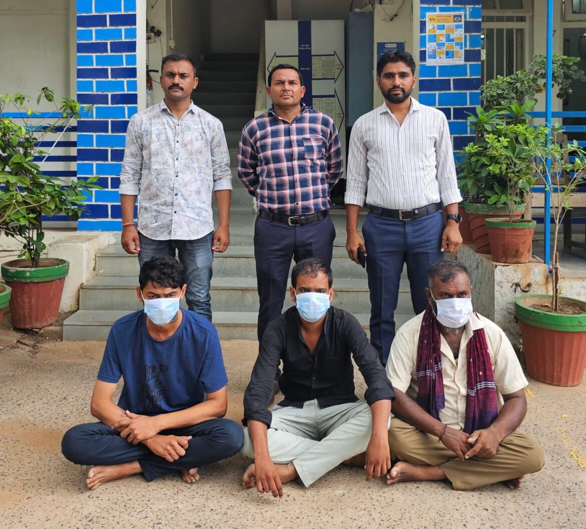 L.C.B Zone-1 caught 3 accused of theft, News Inside