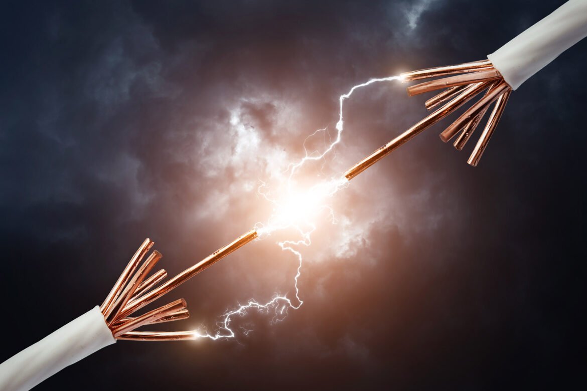 Electrition died by electric shock, News Inside