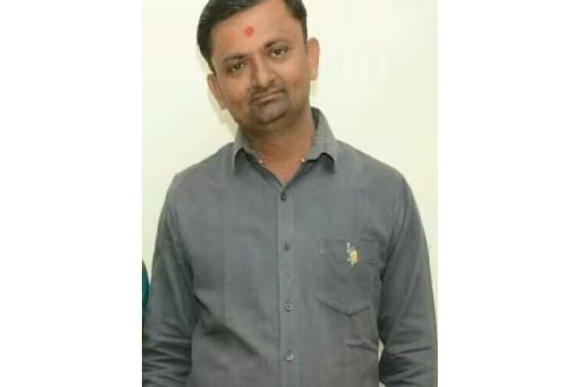 Death by heart attack, News Inside