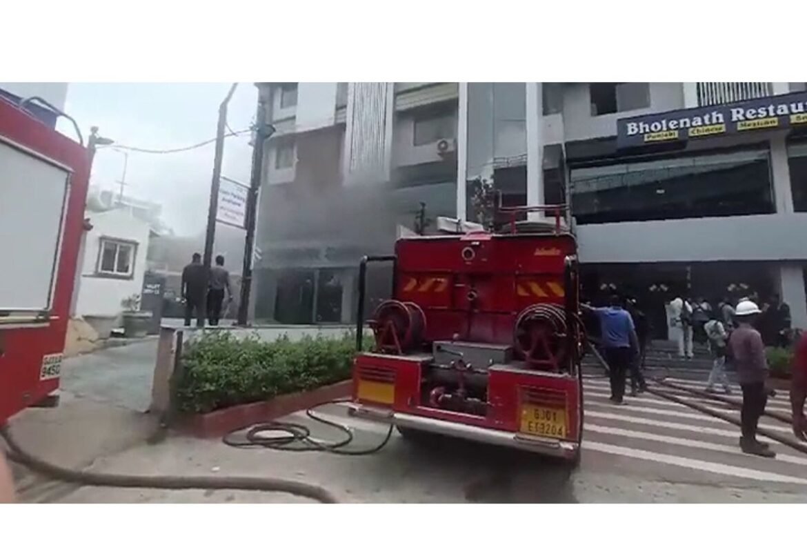 Fire broke out at Avadh building, News Inside