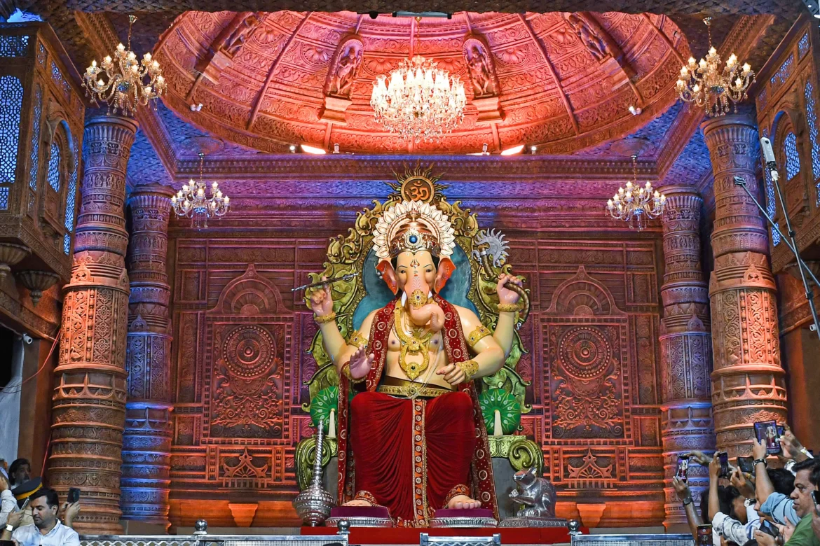 26.54 crore insurence for 'Lalbaug cha raja', News Inside