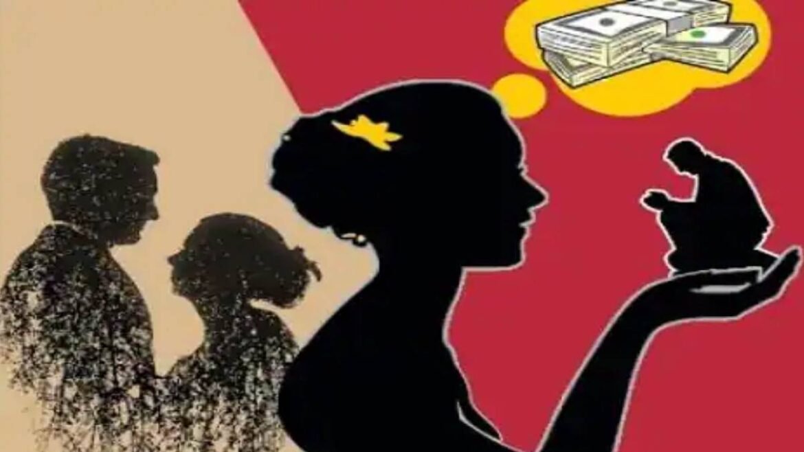 Honey trap case with builder in Patan, News Inside